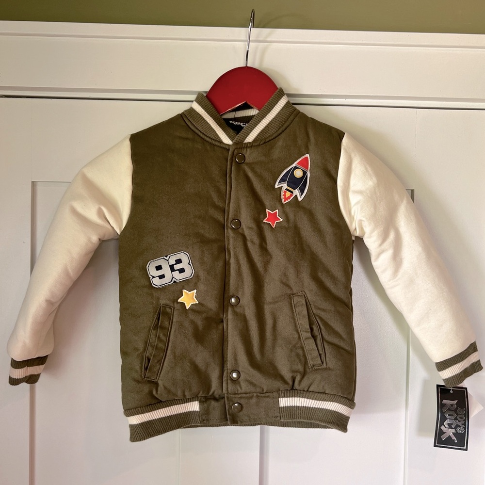 NWT Boys Quilted Jacket. Size 4
